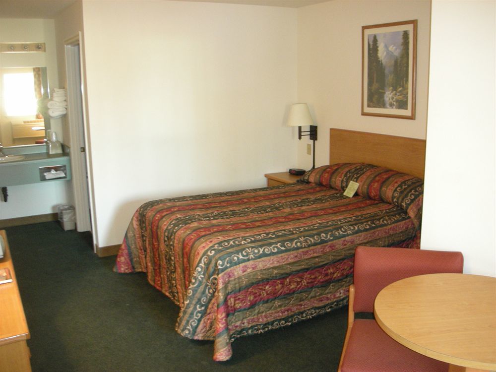Sugarloaf Mountain Motel Bend Buitenkant foto