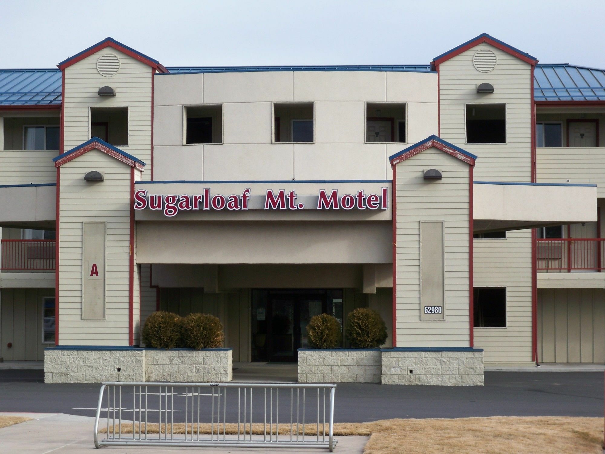 Sugarloaf Mountain Motel Bend Buitenkant foto